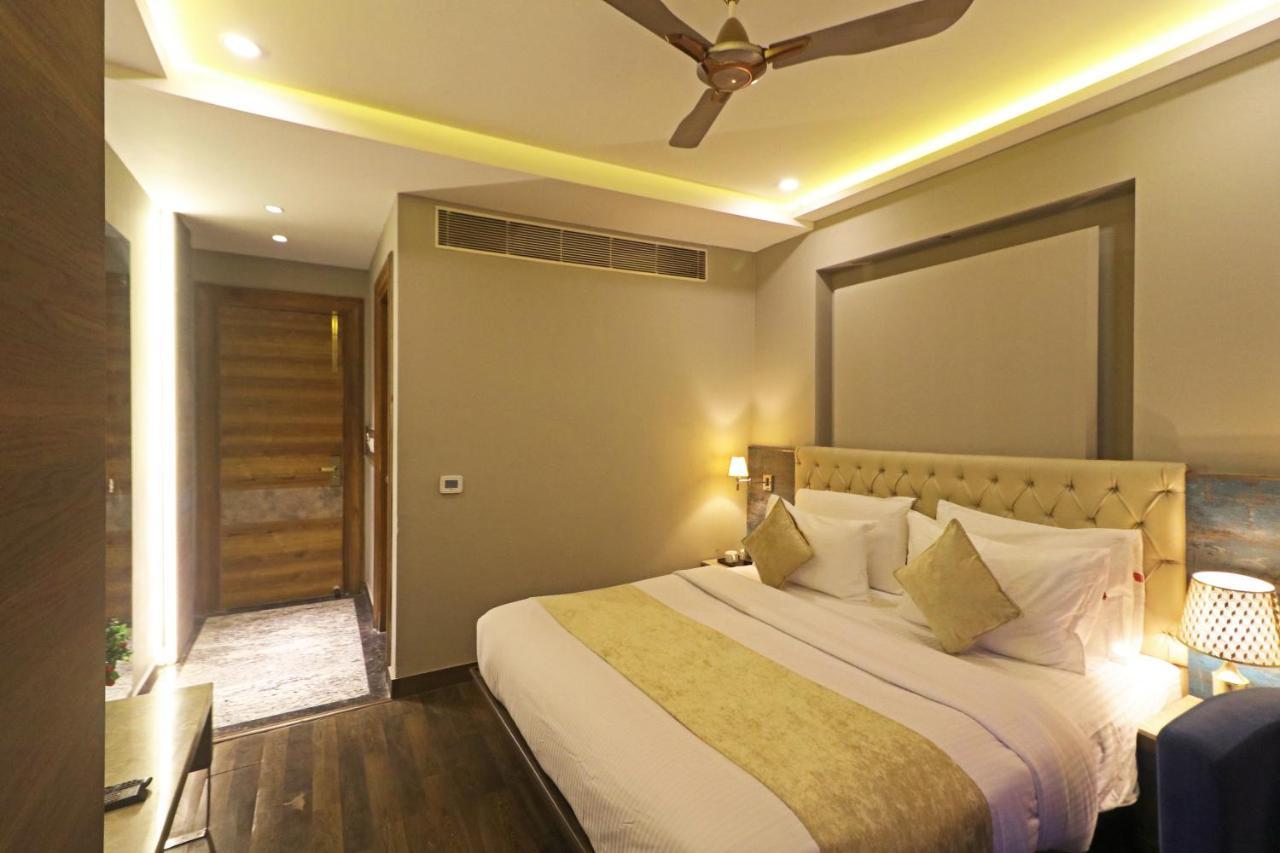 The Ivy Grand Hotel In City Centre With Free Secured Parking 新德里 外观 照片