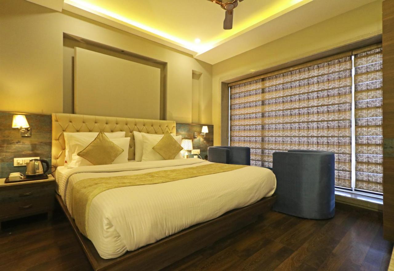 The Ivy Grand Hotel In City Centre With Free Secured Parking 新德里 外观 照片