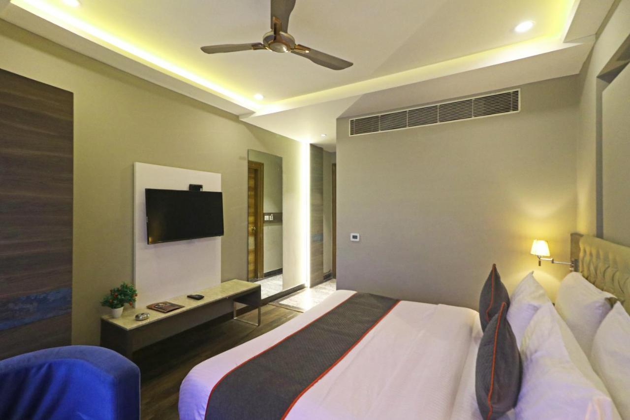 The Ivy Grand Hotel In City Centre With Free Secured Parking 新德里 外观 照片
