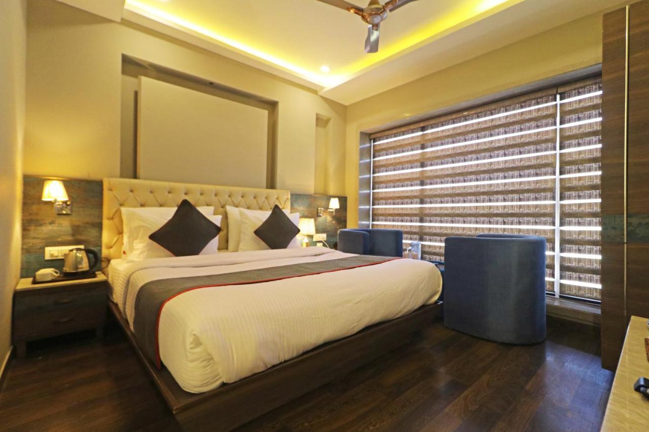 The Ivy Grand Hotel In City Centre With Free Secured Parking 新德里 外观 照片