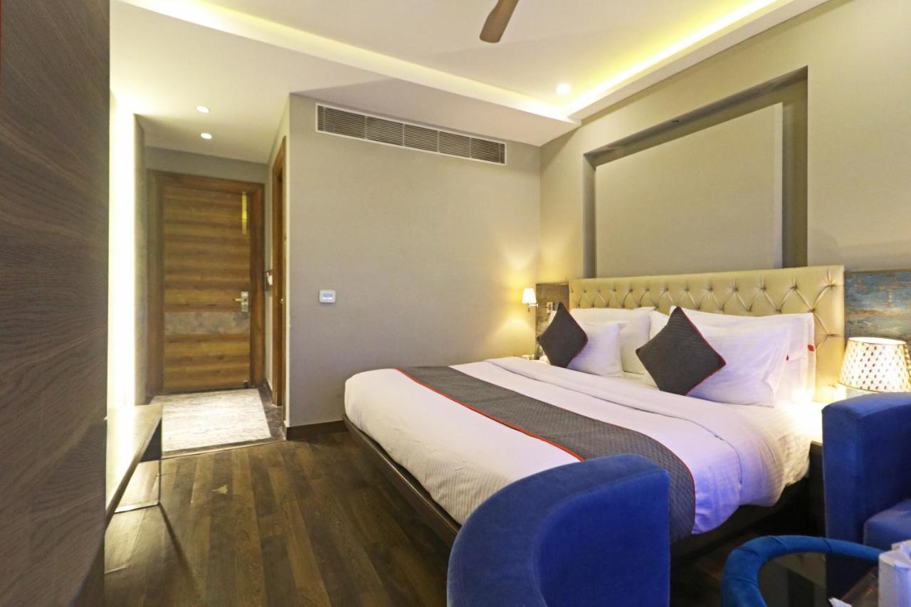 The Ivy Grand Hotel In City Centre With Free Secured Parking 新德里 外观 照片