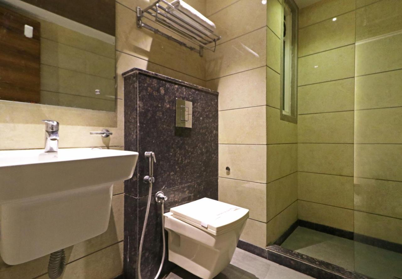 The Ivy Grand Hotel In City Centre With Free Secured Parking 新德里 外观 照片